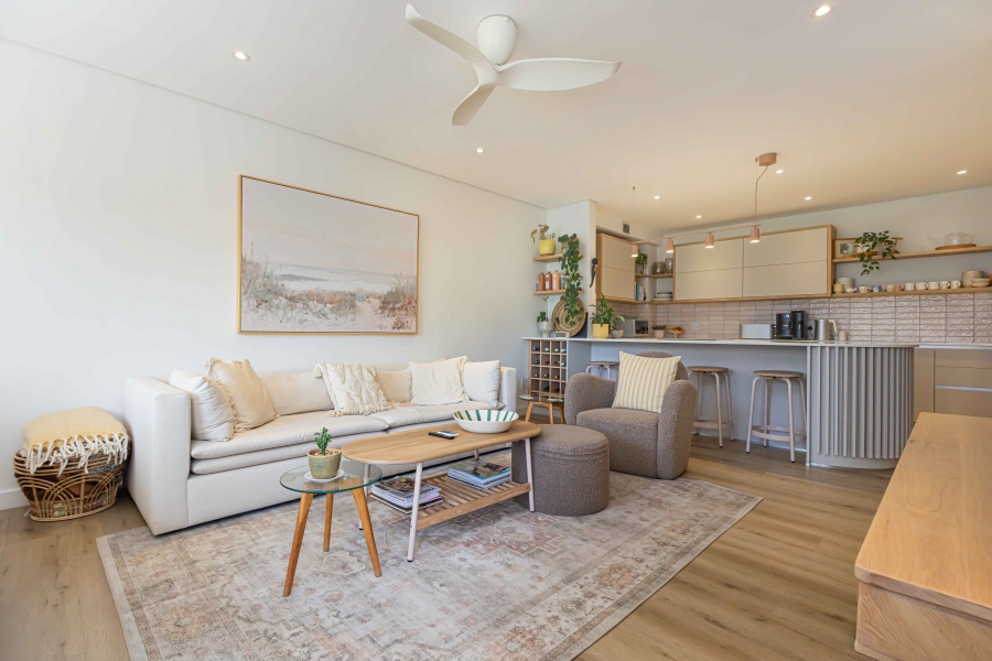 2 Bedroom Property for Sale in Sea Point Western Cape